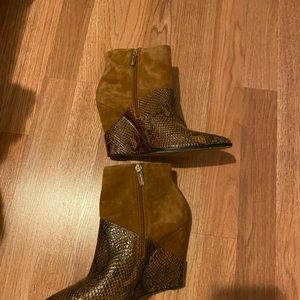 Jessica Simpson. Wedge bootie